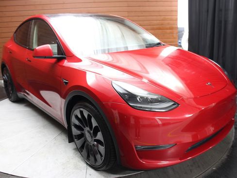 Used 2023 Tesla Model Y Performance image 54