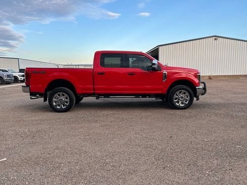 Used 2019 Ford F250 XLT w/ XLT Premium Package AWD/4WD image 8