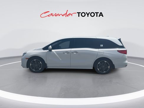 Used 2024 Honda Odyssey Elite image 5