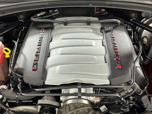 Used 2024 Chevrolet Camaro LT RWD image 31