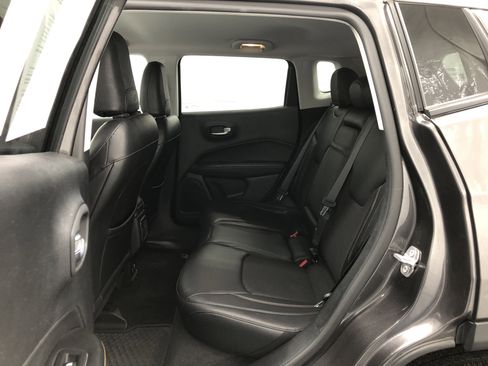 Used 2017 Jeep Compass Latitude w/ Popular Equipment Group image 11