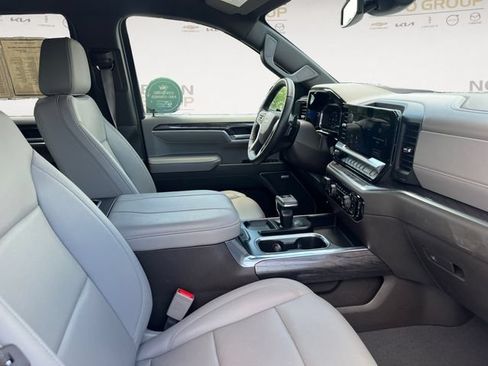 Used 2025 Chevrolet Silverado 1500 LTZ AWD/4WD image 15