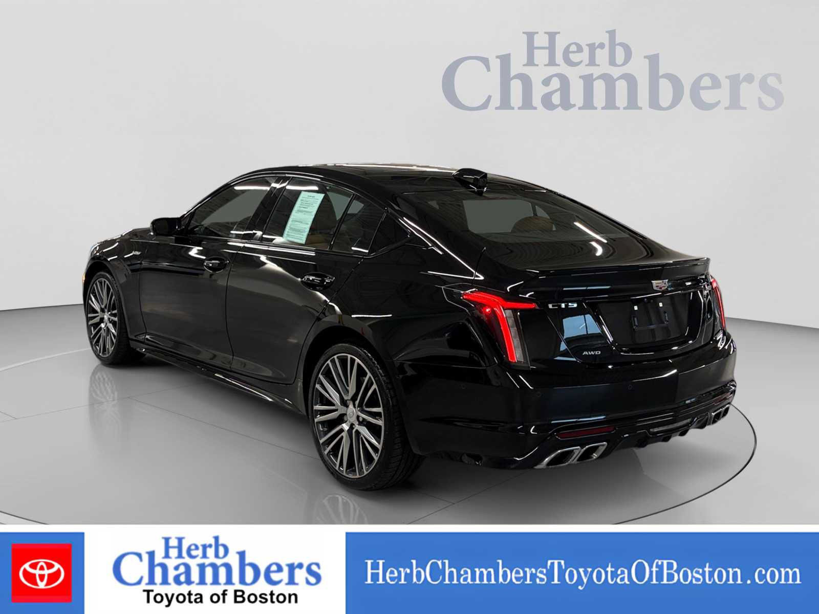 Used 2025 Cadillac CT5 V w/ Platinum Package AWD/4WD image 3