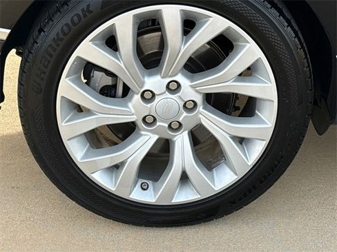 Used 2021 Land Rover Range Rover Westminster Edition image 9