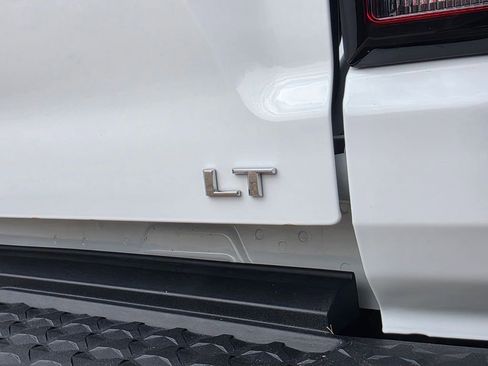 Used 2024 Chevrolet Colorado LT w/ LT Convenience Package III image 6