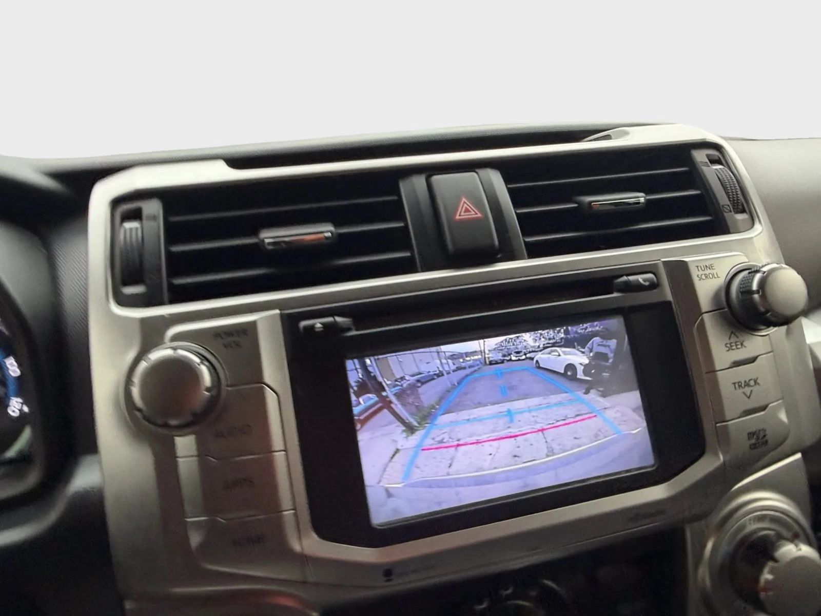 Used 2014 Toyota 4Runner SR5 AWD/4WD image 12