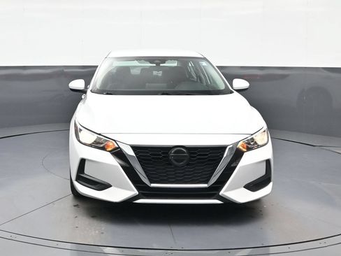 Used 2021 Nissan Sentra SV FWD image 2