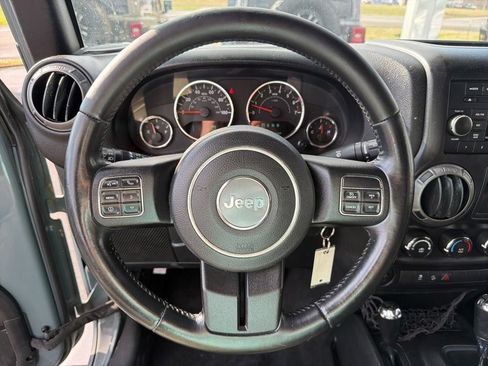 Used 2015 Jeep Wrangler Sport w/ Quick Order Package 24S AWD/4WD image 33