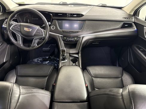 Used 2018 Cadillac XT5 Premium Luxury FWD image 18