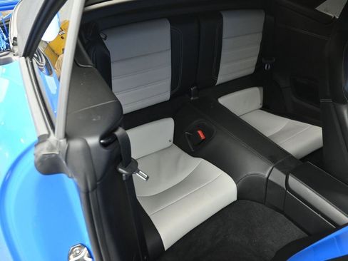 Used 2022 Porsche 911 Turbo S w/ 911 Turbo Sportdesign Package image 24