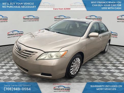 Used 2008 Toyota Camry LE FWD image 1