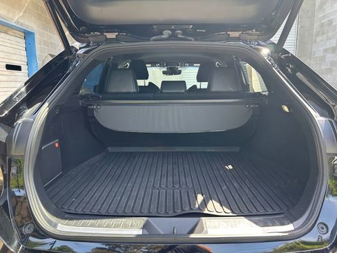 Used 2021 Toyota Venza XLE w/ Softex Package AWD/4WD image 23