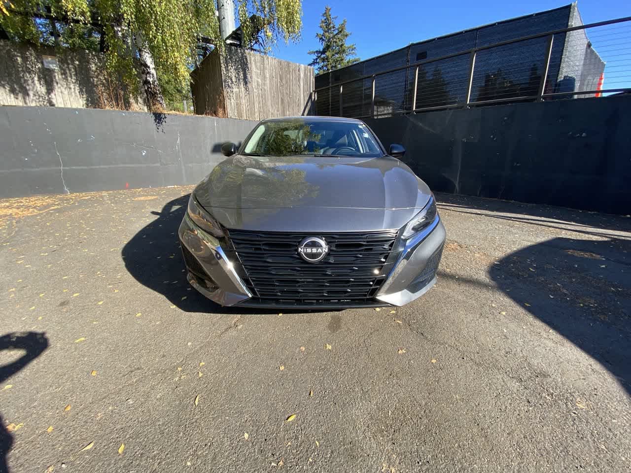 Used 2025 Nissan Altima 2.5 SV FWD image 9
