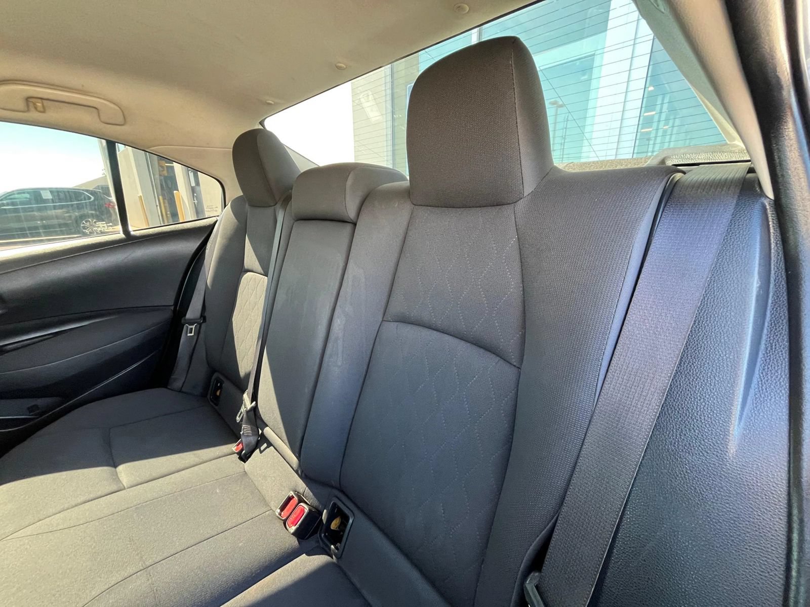 Used 2020 Toyota Corolla LE FWD image 25
