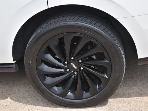 Used 2020 Lincoln Navigator Reserve w/ Equipment Group 208A Reserve AWD/4WD image 12