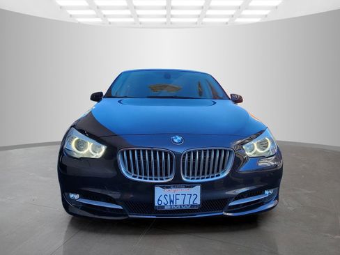 Used 2011 BMW 550i Gran Turismo RWD image 2
