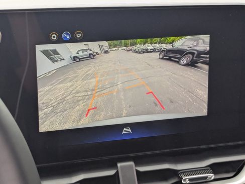 Certified 2026 Chevrolet Equinox LT w/ Convenience Package II AWD/4WD image 27