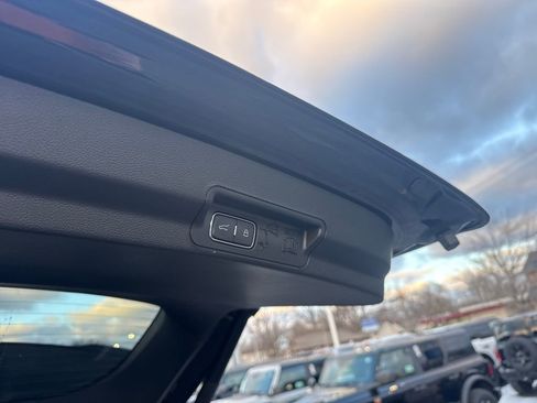 Used 2023 Ford Explorer XLT w/ Equipment Group 202A image 16