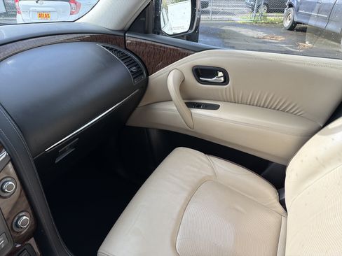 Used 2019 Nissan Armada SL w/ Premium Package RWD image 27