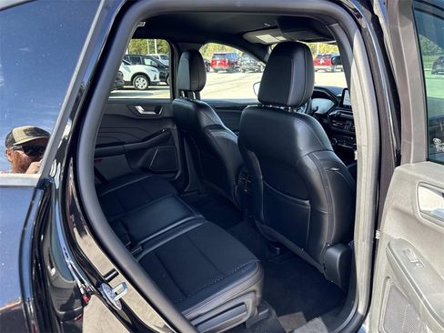 Used 2025 Ford Escape ST-Line image 27