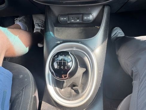 Used 2015 Kia Soul image 16