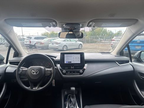 Used 2024 Toyota Corolla LE FWD image 27
