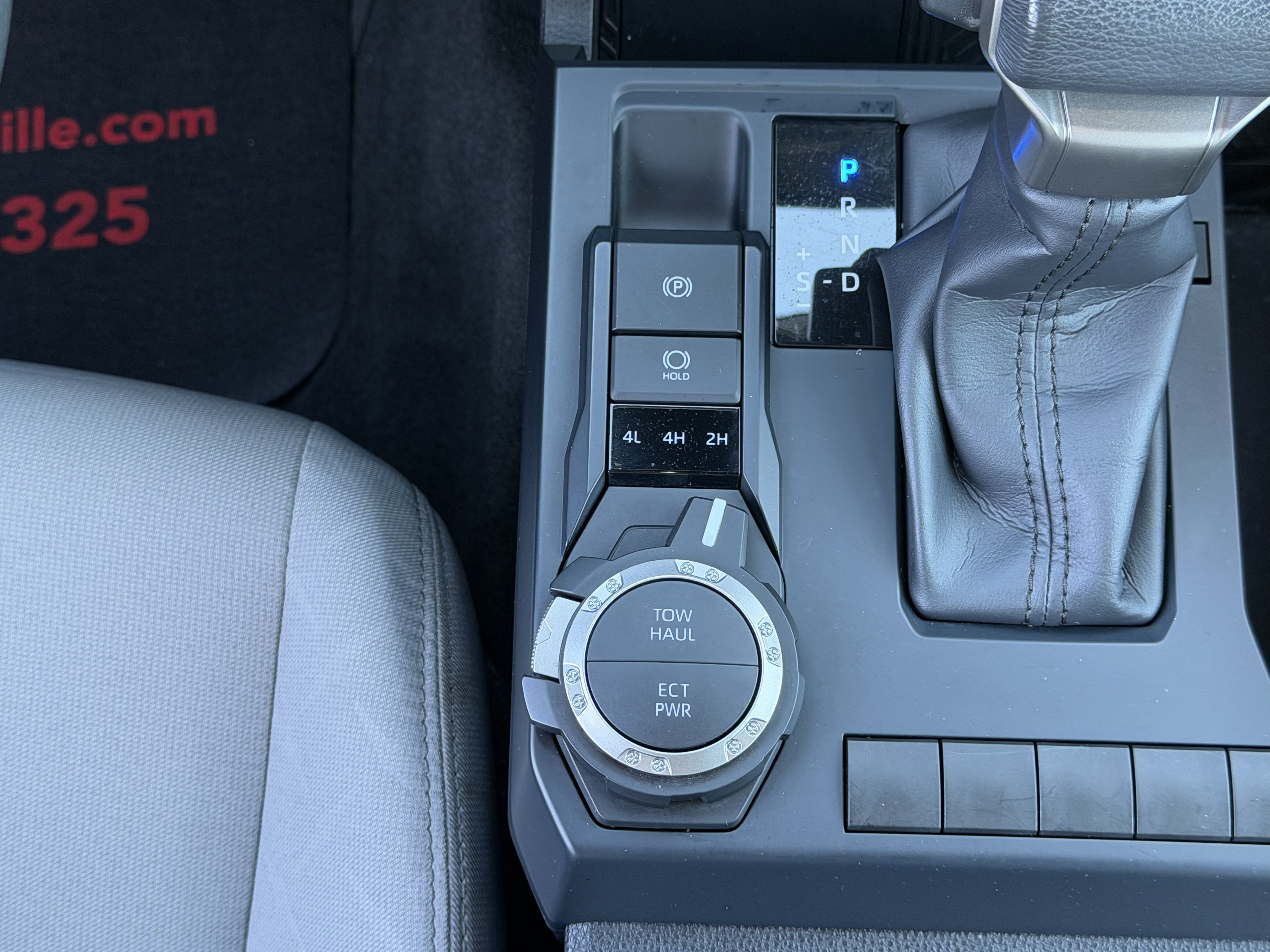 Certified 2025 Toyota Tacoma SR5 AWD/4WD image 19