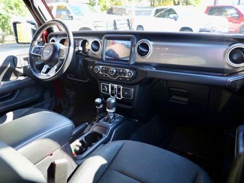 Used 2021 Jeep Wrangler Unlimited Sahara image 31