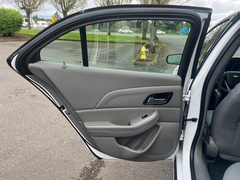 Used 2015 Chevrolet Malibu LS w/ Protection Package FWD image 11