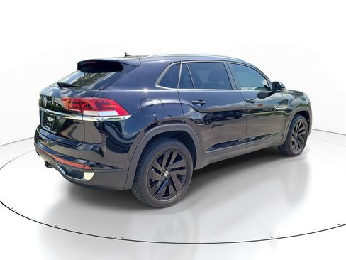 Used 2023 Volkswagen Atlas Cross Sport SE w/ Black Wheel Package FWD image 2