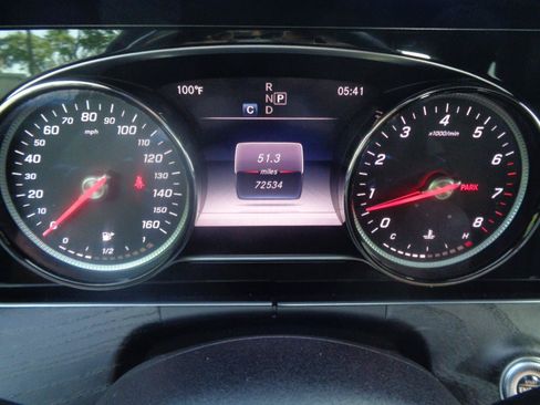 Used 2018 Mercedes-Benz E 400 4MATIC Sedan w/ Premium 1 Package image 30