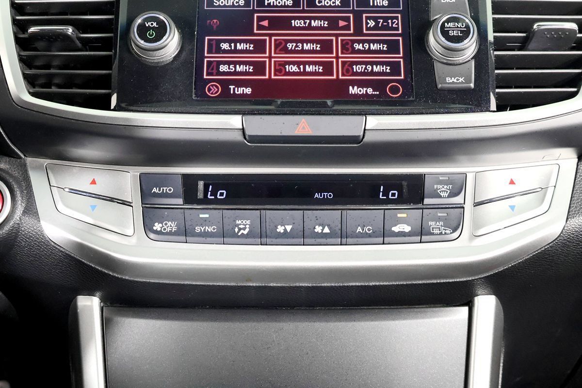 Used 2015 Honda Accord EX-L image 29