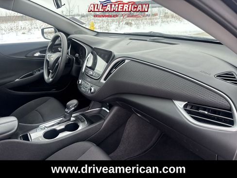 Used 2025 Chevrolet Malibu LT image 28