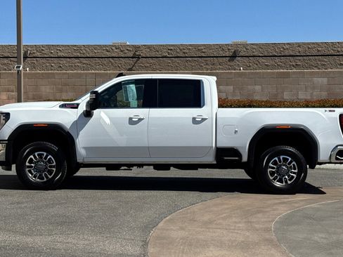 Used 2025 GMC Sierra 2500 SLE w/ Max Trailering Package AWD/4WD image 7