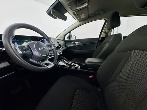 Used 2024 Kia Sportage LX FWD image 19