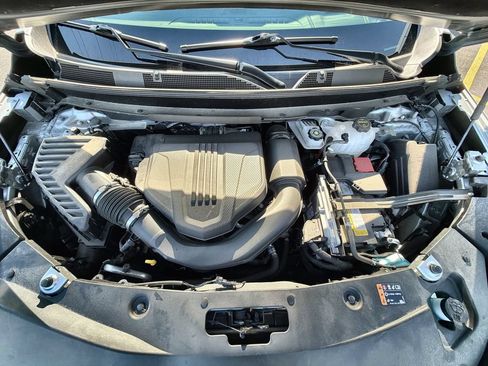 Used 2025 Buick Enclave Sport Touring w/ LPO, Floor Liner Package AWD/4WD image 18