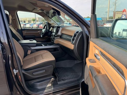 Used 2019 RAM 1500 Big Horn RWD image 11
