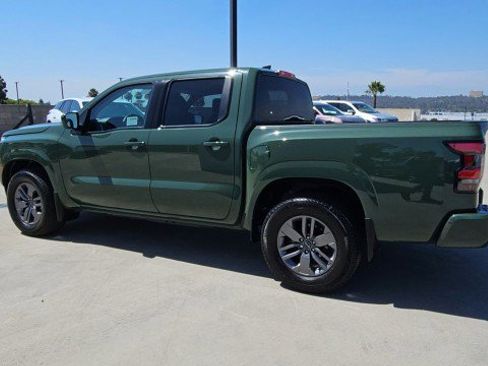 Used 2025 Nissan Frontier SV RWD image 6