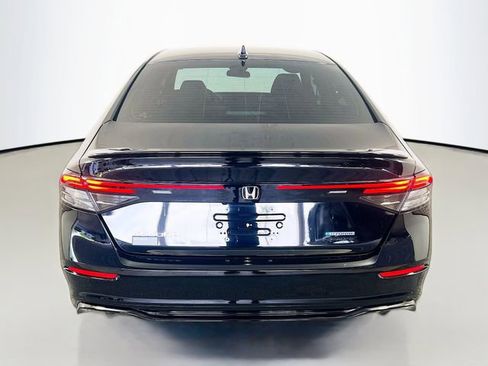 Used 2024 Honda Accord Sport image 7