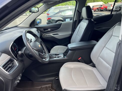 Used 2018 Chevrolet Equinox Premier AWD/4WD image 8