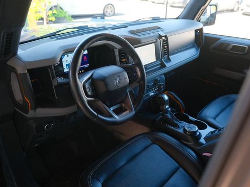 Used 2021 Ford Bronco Badlands w/ Sasquatch Package AWD/4WD image 44
