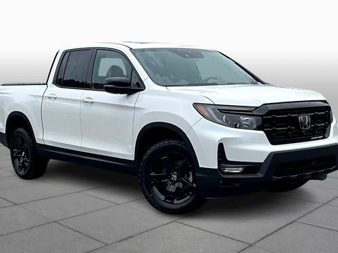 New 2026 Honda Ridgeline Black Edition image 2