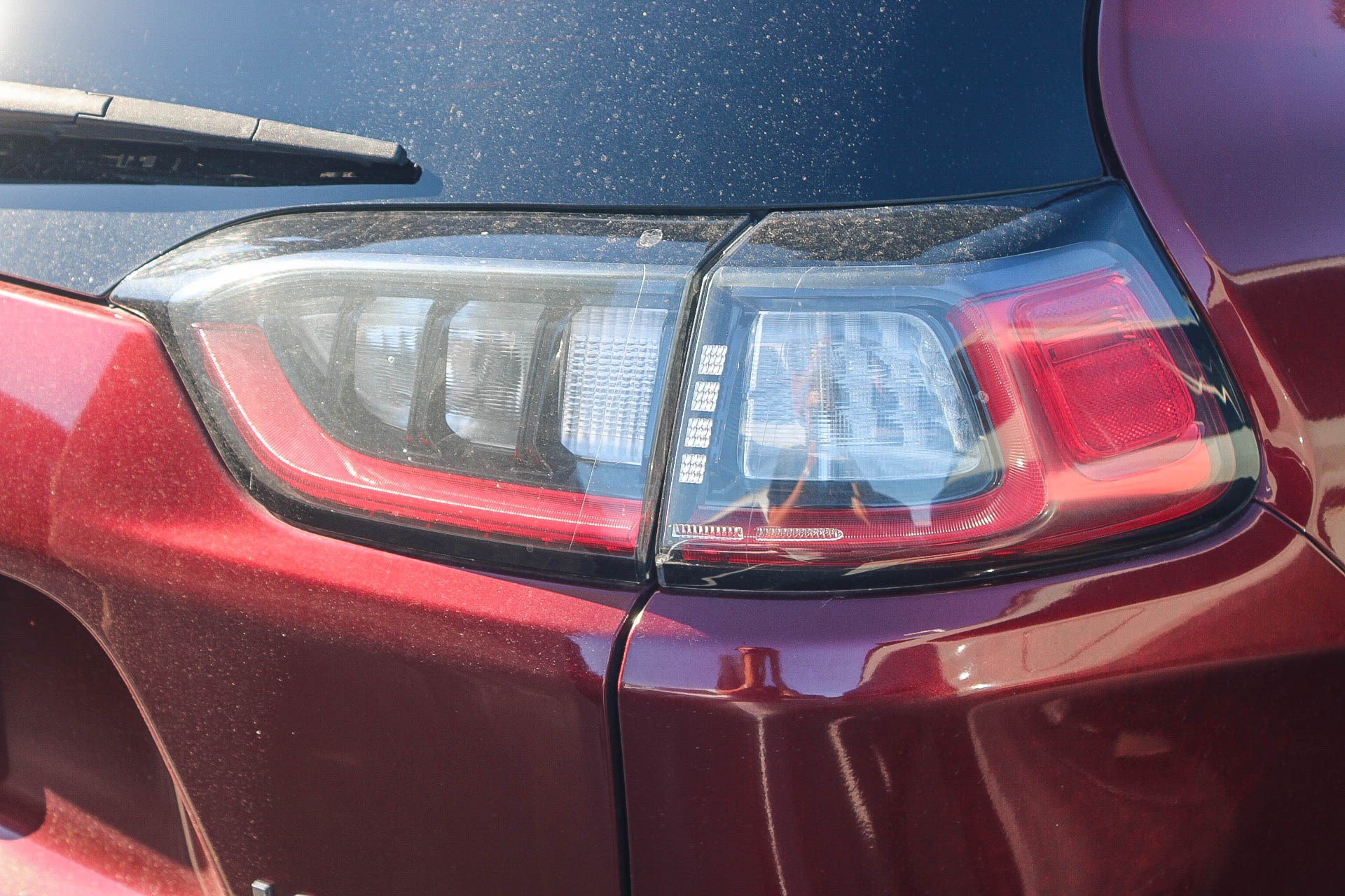 Used 2019 Jeep Cherokee Limited FWD image 16
