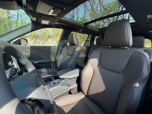 New 2026 Lexus TX 350 AWD image 11