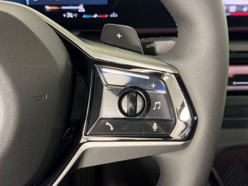 New 2026 BMW 540i xDrive w/ Executive Package image 25