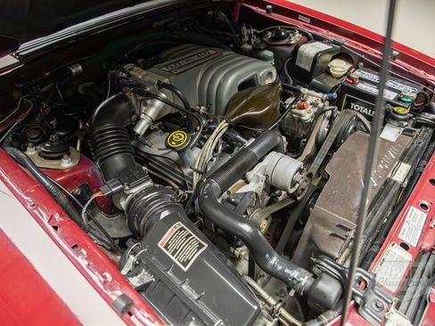 Used 1989 Ford Mustang GT RWD image 26