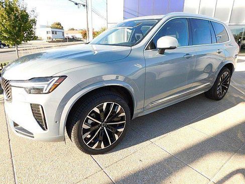 New 2026 Volvo XC90 B6 Plus w/ Protection Package Premier AWD/4WD image 11