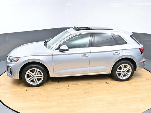 Used 2024 Audi Q5 e Premium w/ Convenience Package AWD/4WD image 48
