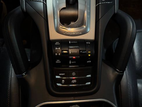 Used 2014 Porsche Cayenne GTS AWD/4WD image 14