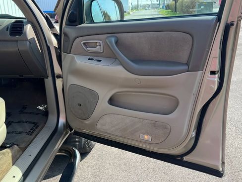 Used 2005 Toyota Tundra SR5 RWD image 16